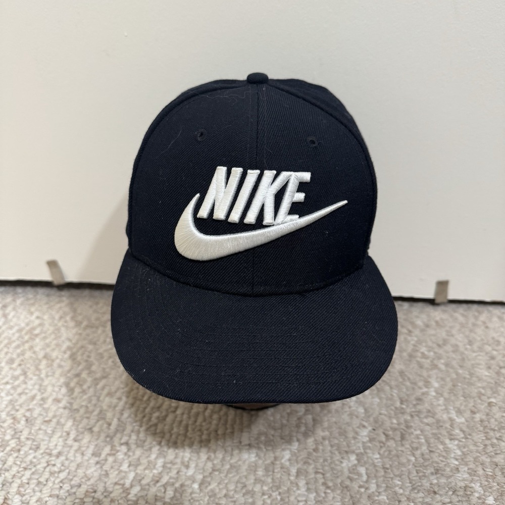 Nike True Snapback Hat Black One Size 1Size Big Swoosh Embroidered